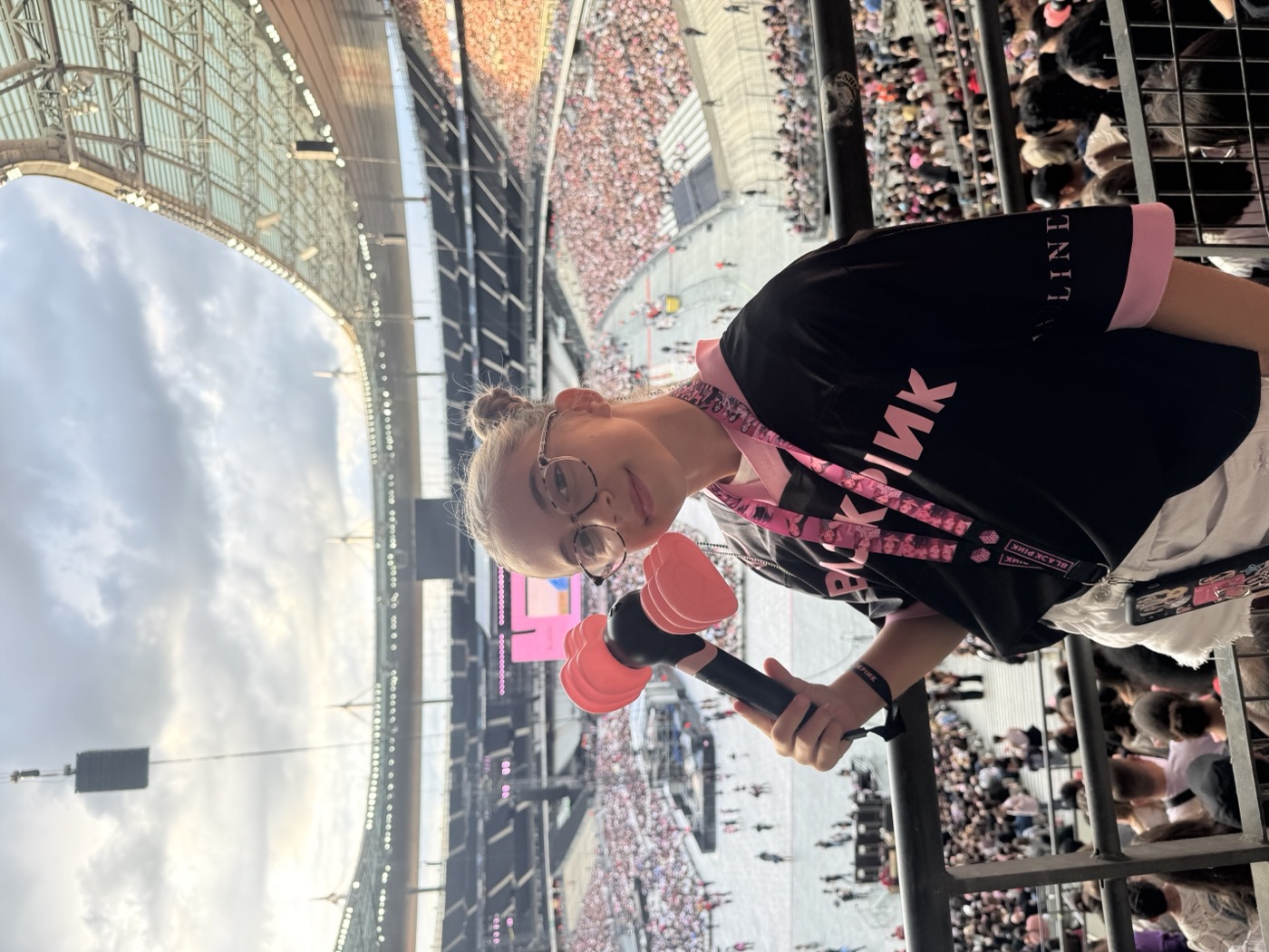 Bianca at the BLACKPINK concert